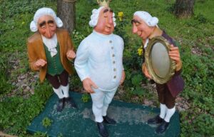 mannlig figurer illustrerer eventyr keiserens nye klær